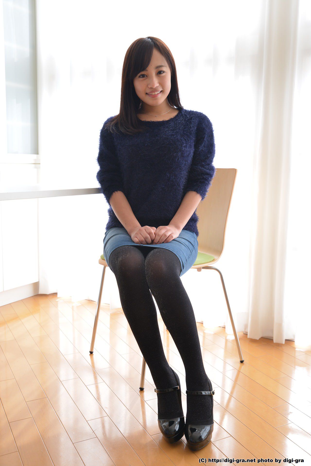 Emi Asano Halaman 1 No.d74c66