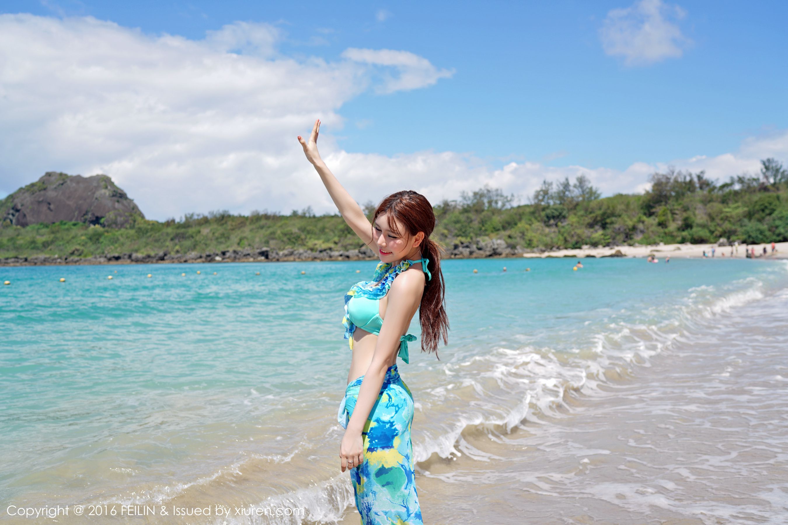 Milk Chu Chu "Seaside Bikini + Swimsuit" [嗲囡囡FEILIN] Vol.045 Page 15 No.68fe91